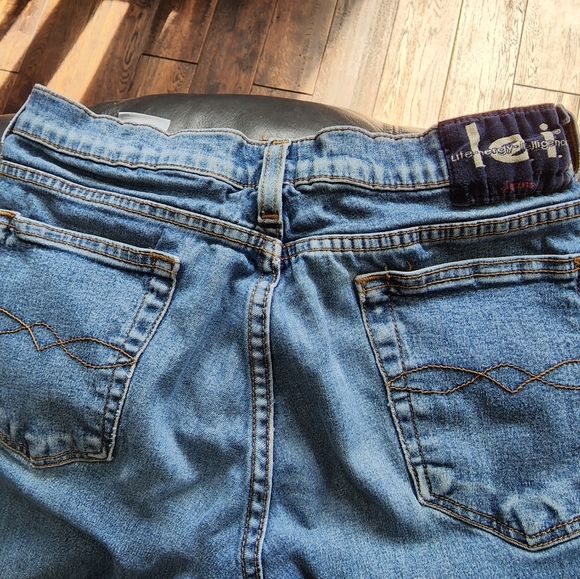 L.E.I Jeans size 7 - Picture 6 of 8
